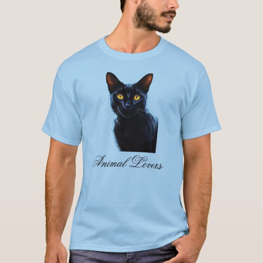 魔法の黒猫デザインで神秘的な瞬間 Tシャツ (正面)