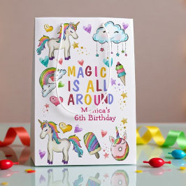 魔法はパステルのまわりにユニコーン誕生日 ミディアムペーパーバッグ