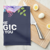 魔法は引用文水カラーフローラデザイン キッチンタオル (四つ折り)