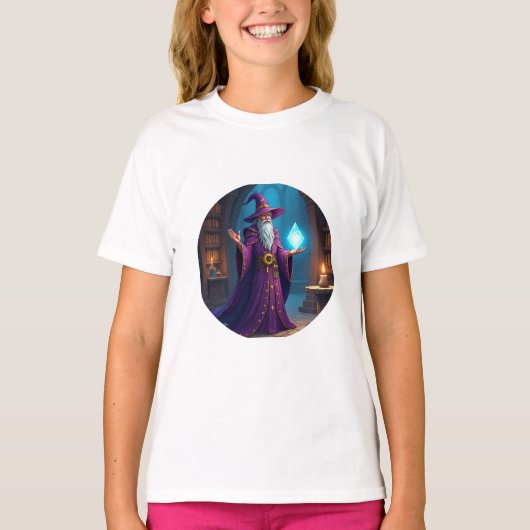 魔法使いが彼の魔法結晶を見る Tシャツ (正面)