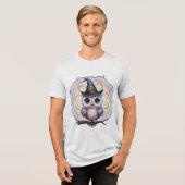 魔法使いの帽子をかぶったかわいいフクロウ、輝く魔力あり トライブレンドＴシャツ (正面全面)
