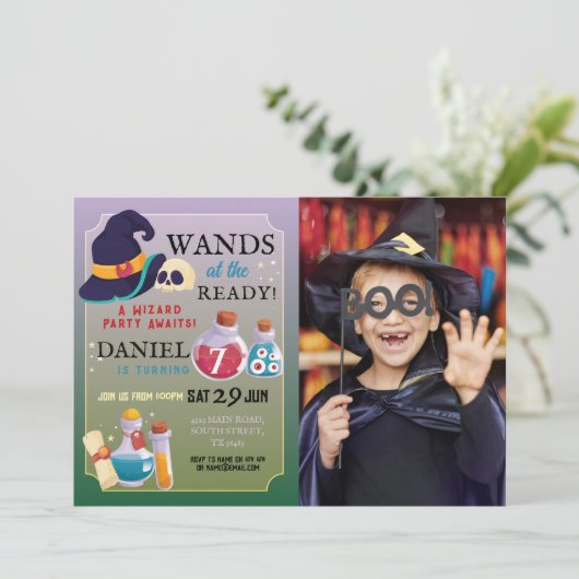 魔法使いの誕生日パーティーが準備された男の子の所で行く 招待状 (スタンド正面)