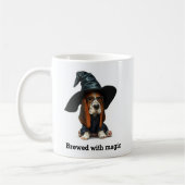 魔法使いバセットハウンドの犬 コーヒーマグカップ (左)