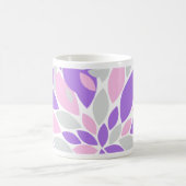 魔法花びら紫色の花 コーヒーマグカップ (中央)