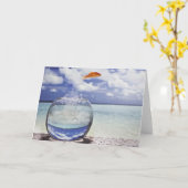 魚が水槽から飛び跳ねる カード (黄色い花)