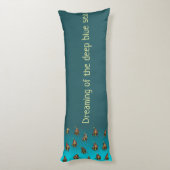 魚と一緒に泳ぐ ボディピロー (裏面 (縦))