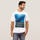 魚と漁師の哲学的名言 Tシャツ (正面フル)