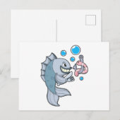 魚と魚のフックとワーム ポストカード (正面/裏面)