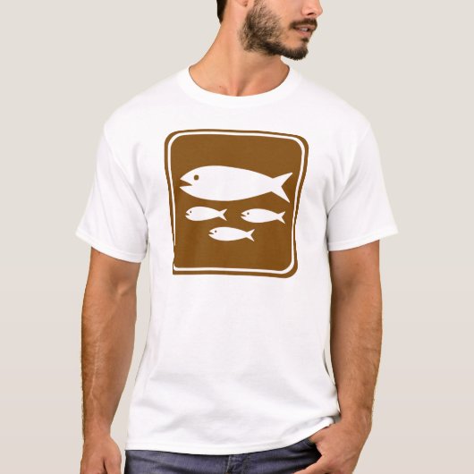 魚のふ化場のハイウェーの印 Tシャツ (正面)