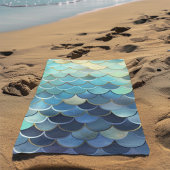 魚のスケールパターンブルースカイ背景ゴールデン ビーチタオル