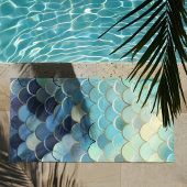 魚のスケールパターンブルースカイ背景ゴールデン ビーチタオル