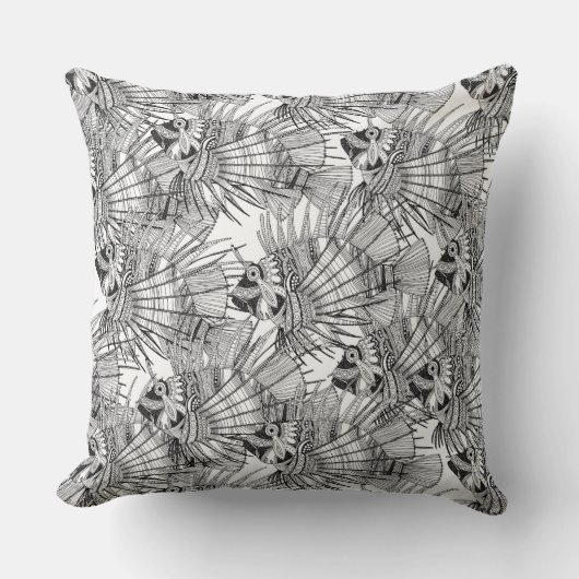 魚のミラージュ白黒 クッション (正面)