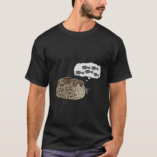 魚の丸々としたアザラシの夢を見る Tシャツ (正面)