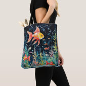 魚の夢の国、水族館の完成。 トートバッグ (クローズアップ)