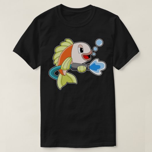 魚の消防士 消火器 Tシャツ (デザイン正面)