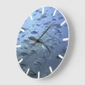 魚の群れ水中でダイビング。 ラージ壁時計 (傾斜)