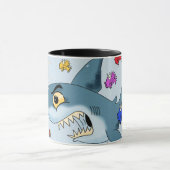 魚の間のサメ マグカップ (中央)