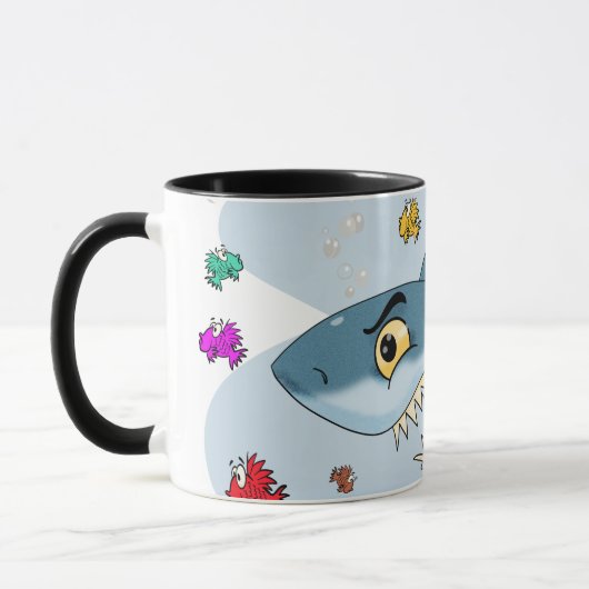 魚の間のサメ マグカップ (左)