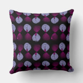 魚の頭の葉マゼンタラベンダーブラック クッション (裏面)