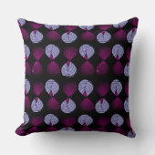 魚の頭の葉マゼンタラベンダーブラック クッション (正面)