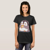 魚を持つペンギン Tシャツ (正面フル)
