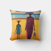 魚を持つ女性 クッション (正面)