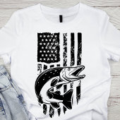 魚を捕まえる冒険 Tシャツ