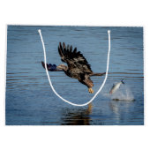 魚を落とす未熟な禿鷲 ラージペーパーバッグ (裏面)