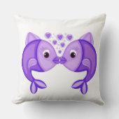 魚キスをする クッション (正面)