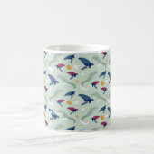 魚パターンデザインv2のカメの水泳 コーヒーマグカップ (中央)