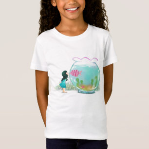 魚ボールのワイシャツを持つ女の子 Tシャツ