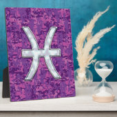 魚座〔占星術の〕十二宮図オン明るい赤紫色ピンクデジタルカモフラージュ フォトプラーク (側面)