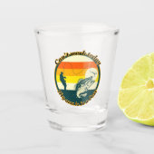 魚釣りおもしろいは今日は動けない腕がギプス中だ ショットグラス (正面)