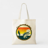 魚釣りおもしろいは今日は動けない腕がギプス中だ トートバッグ (裏面)