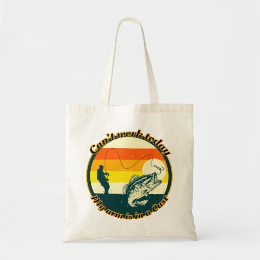 魚釣りおもしろいは今日は動けない腕がギプス中だ トートバッグ (正面)