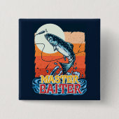 魚釣りおもしろいマスターバイター 缶バッジ (正面)