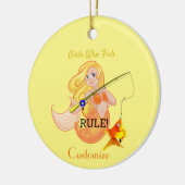 魚釣りおもしろいマーメイドガールサンダー_コーブ セラミックオーナメント (左)