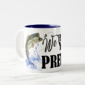 魚釣りおもしろい女性二音コーヒーマグ ツートーンマグカップ (正面左)