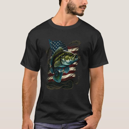 魚釣りとアメリカ国旗の大きいバス Tシャツ (正面)