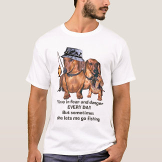 魚釣りのダックスフント Tシャツ