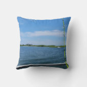 魚釣りへのボートの旅海 クッション (裏面)