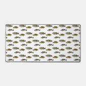 魚釣りをテーマにしたWalleye Bass Anglerメンズパターン デスクマット (正面)