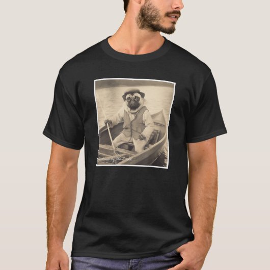 魚釣りをボートでかわいい Tシャツ (正面)