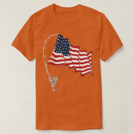 魚釣りアメリカ国旗の漁師パティオティックな日4日 Tシャツ (デザイン正面)