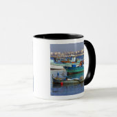 魚釣りカラフル船 マグカップ (正面右)