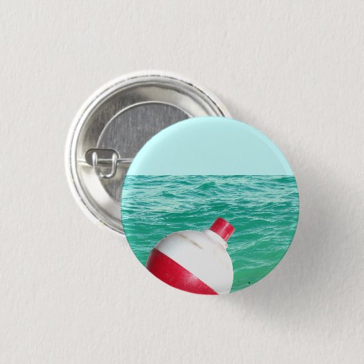 魚釣りボバーインウォーター 缶バッジ (正面&裏面)