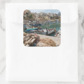 魚釣りボートはカステランマーレデルゴルフォ港にある スクエアシール (バッグ)