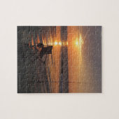 魚釣りロッドと初期の海による椅子 ジグソーパズル (横)