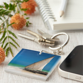 魚釣り伝統的ボートのビーチ キーホルダー