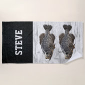 魚釣り名カッコいいCrappie魚の名前Rugful ビーチタオル (正面)